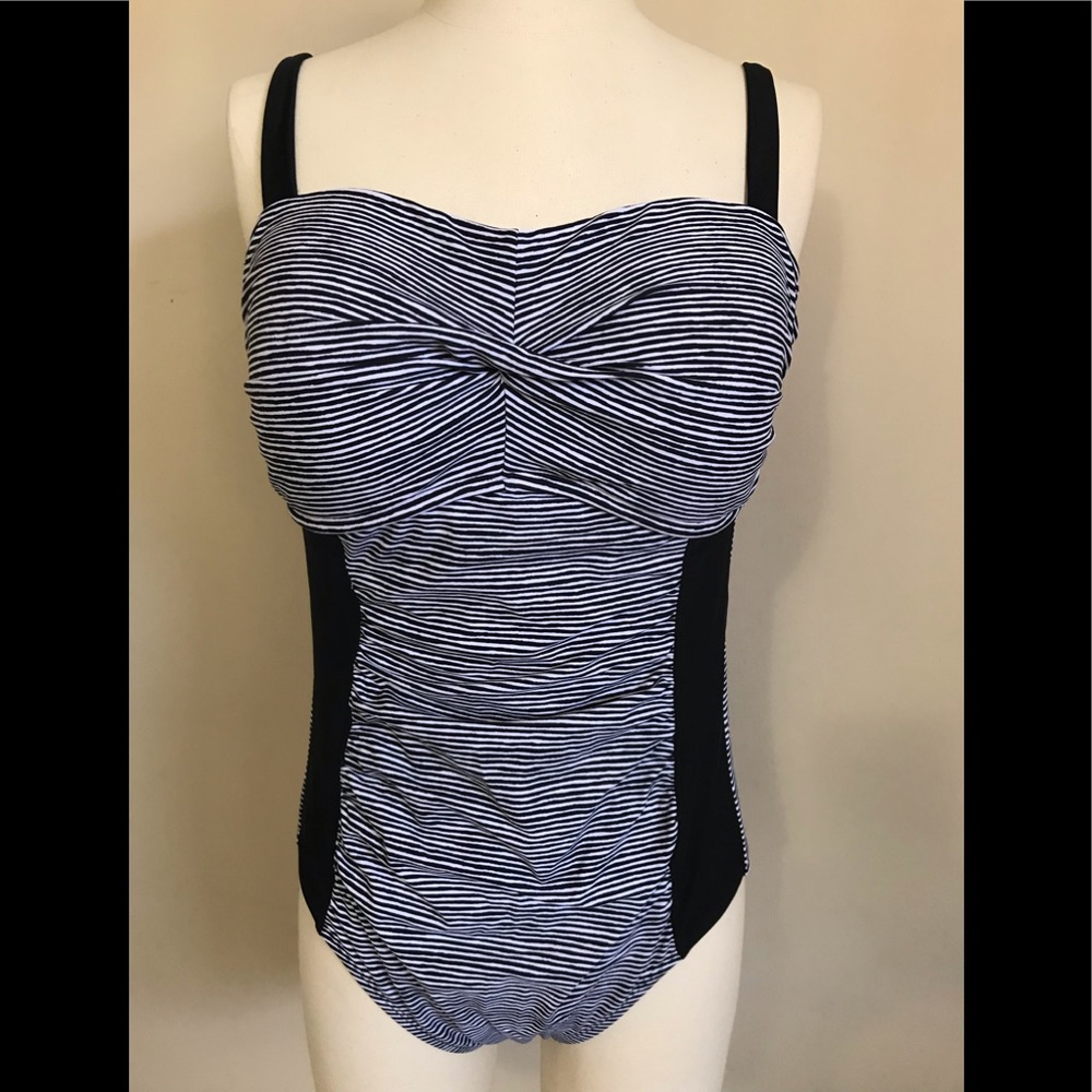 NWOT Merona Swimsuit Bathingsuit Black Stripe 38C
